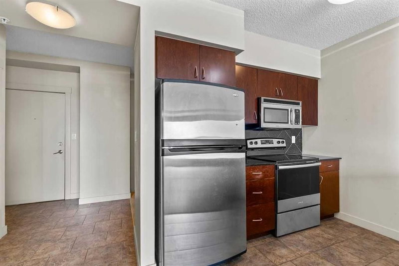 903, 8710 Horton Road SW, Haysboro — interior photo