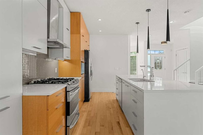 4828 20 Avenue NW, Montgomery — interior photo 5