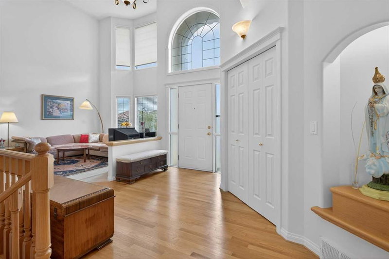 307 Hampstead Way NW, Hamptons — interior photo 5