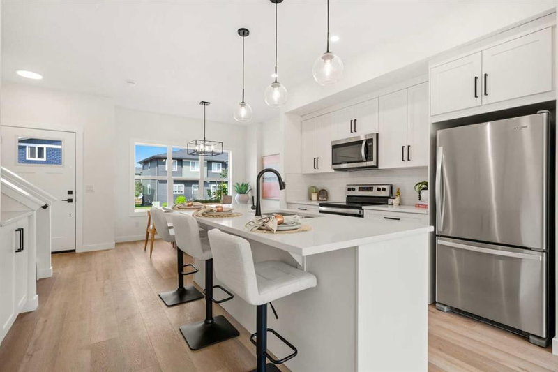 804, 525 River Heights Drive, River Heights — interior photo