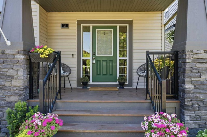 31 Reunion Grove NW