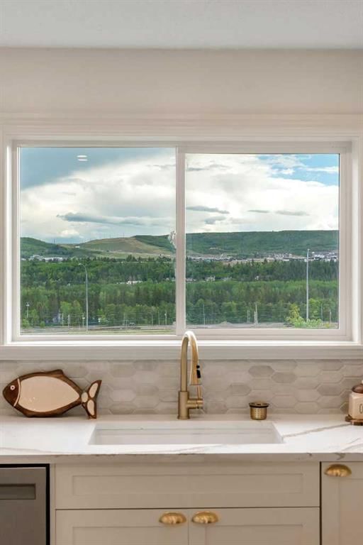 78 Scimitar View NW, Scenic Acres — interior photo 6