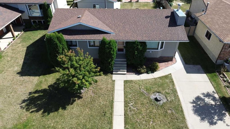 88 McCullough  Cresent