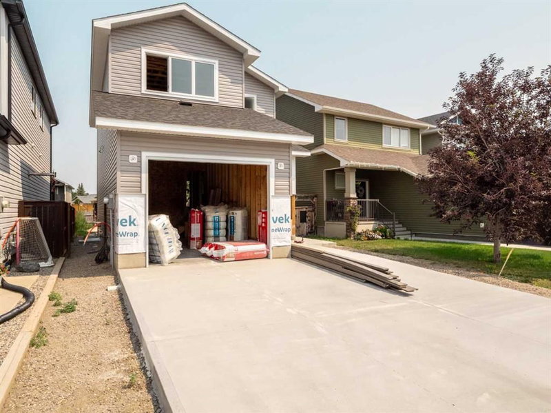 341 Westgate Crescent