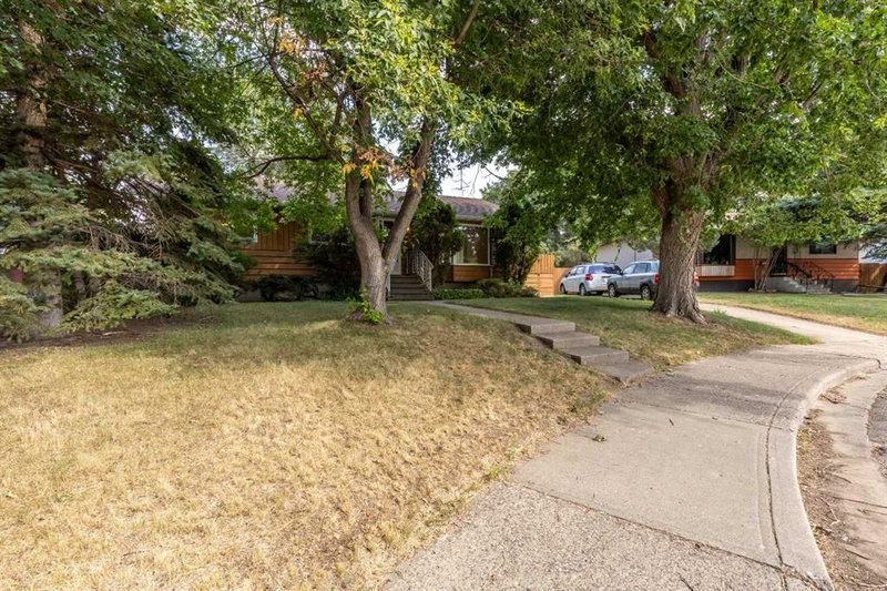 1005 17 Street N