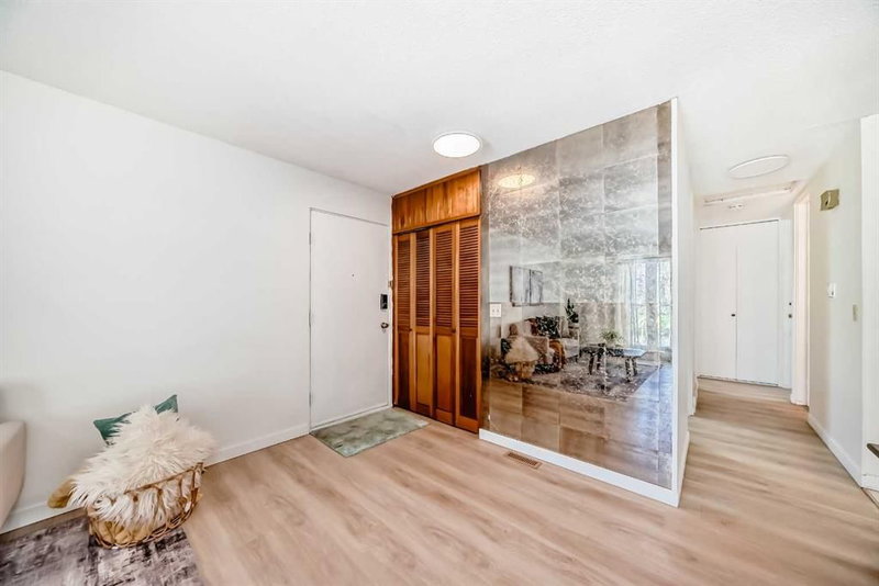 7807 20A Street SE, Ogden — interior photo 6