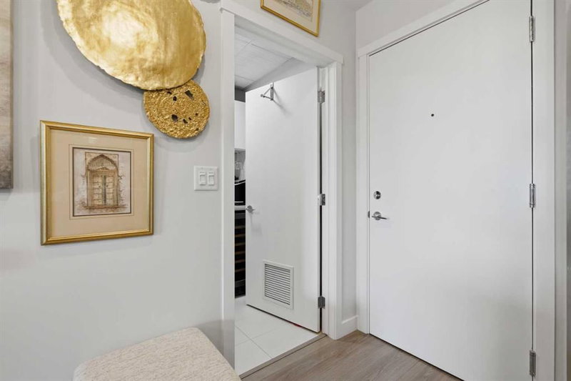 510, 301 10 Street NW, Hillhurst — interior photo 6