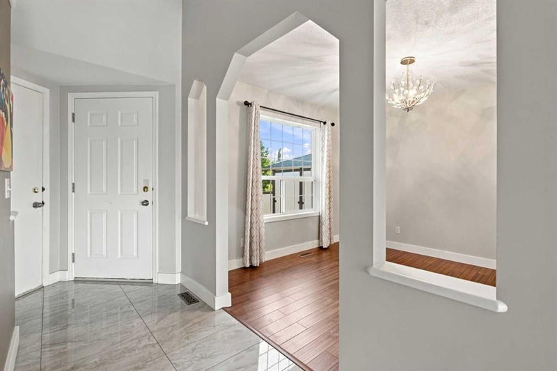 541 Citadel Meadow Bay NW, Citadel — interior photo