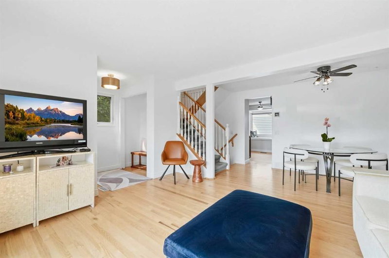 224 Erin Dale Place SE, Erin Woods — interior photo 6