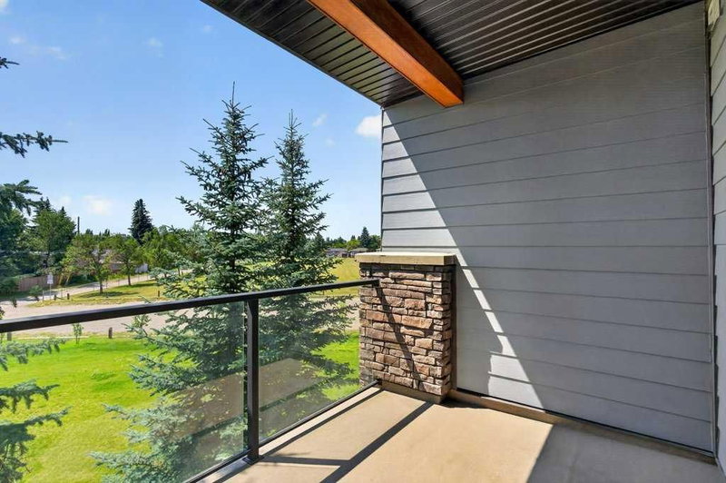 210, 3950 46 Avenue NW, Varsity — interior photo 5