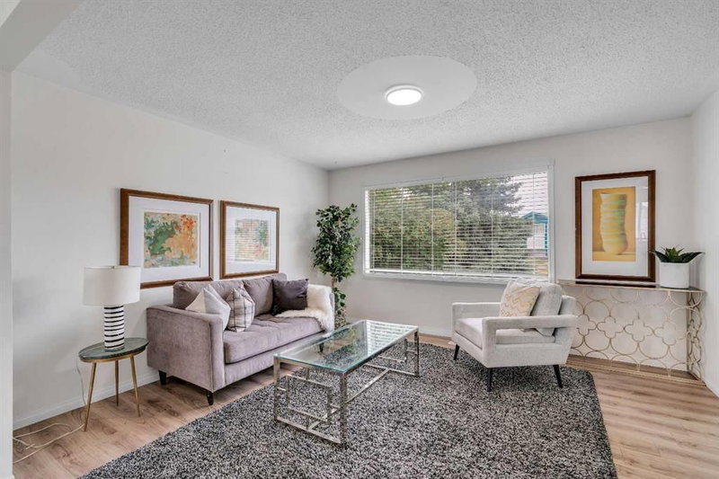 27 Dovercrest Way SE, Dover — interior photo