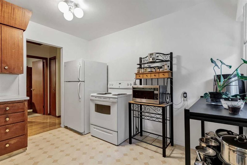 3803 4 Avenue SW, Spruce Cliff — interior photo 6