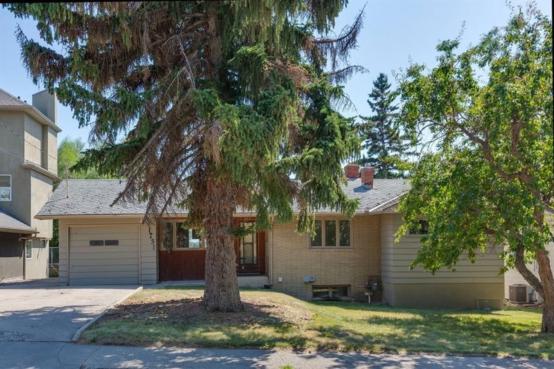 Detached at 1731 12 Avenue NW, Hounsfield Heights/Briar Hill — listing photo