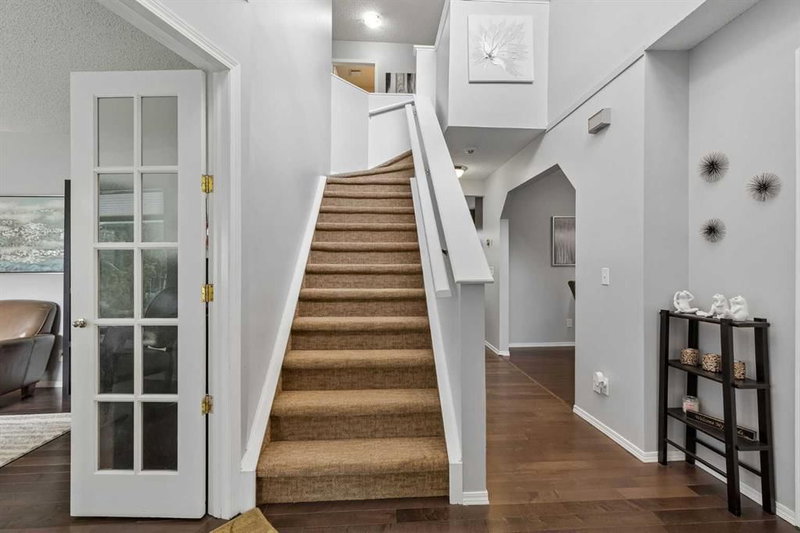 244 Scurfield Place NW, Scenic Acres — interior photo 5