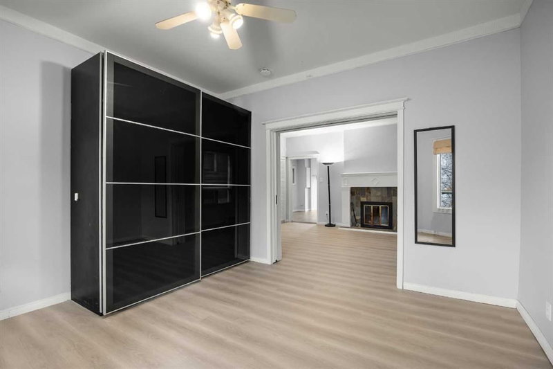 528 21 Avenue SW, Cliff Bungalow — interior photo 5