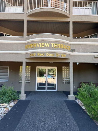 315 - 245 Red Deer Drive SW