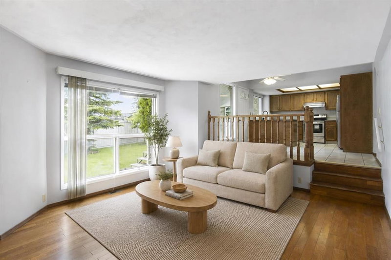 32 Del Rio Place NE, Monterey Park — interior photo 7