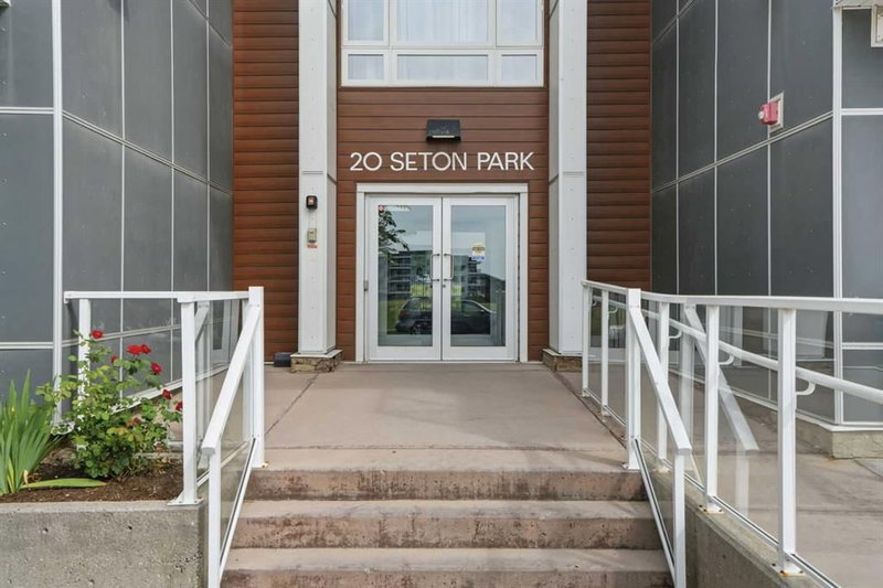 413 - 20 Seton Park SE