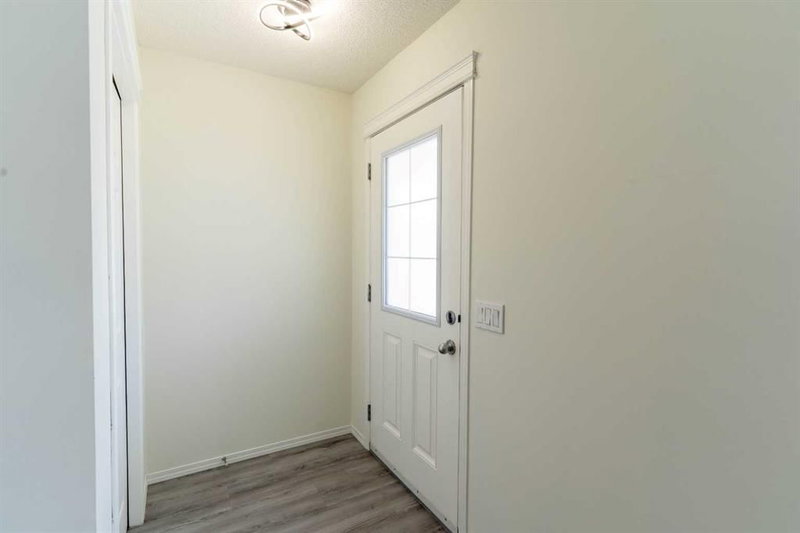 157 Country Village Manor NE, Country Hills Village — interior photo 5