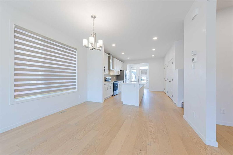 186 Aquila Drive NW, Glacier Ridge — interior photo 6