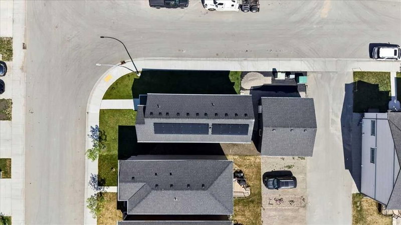40 Amblefield View NW, Moraine — interior photo