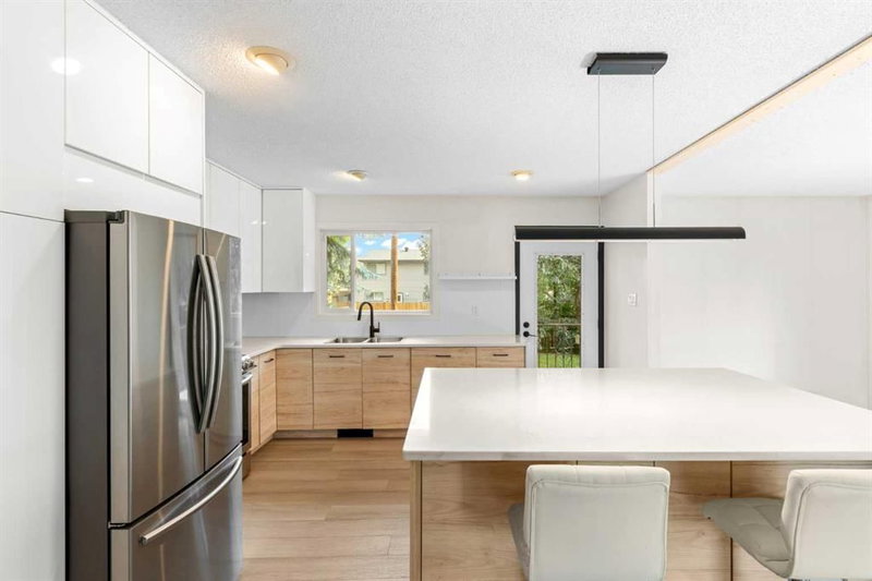 5467 Dalrymple Crescent NW, Dalhousie — interior photo