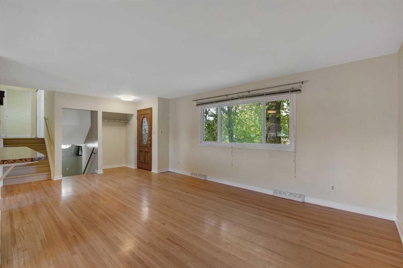 8432 Elbow Drive SW, Haysboro — interior photo 5
