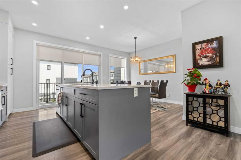32 Evanscrest Court NW
