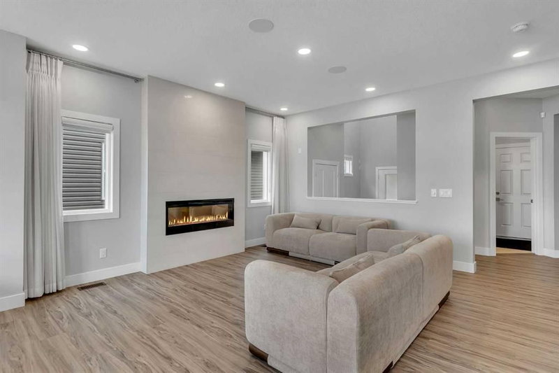81 Carringvue Manor NW, Carrington — interior photo 5