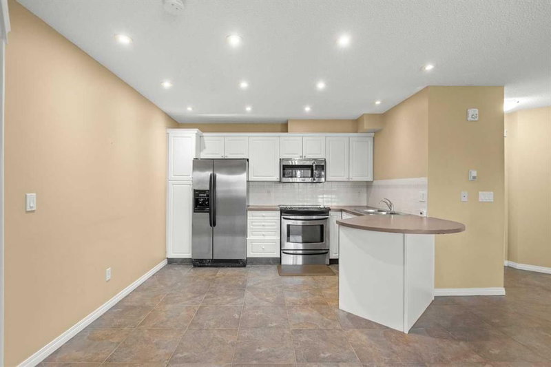 201, 20 Country Hills View NW, Country Hills — interior photo 6