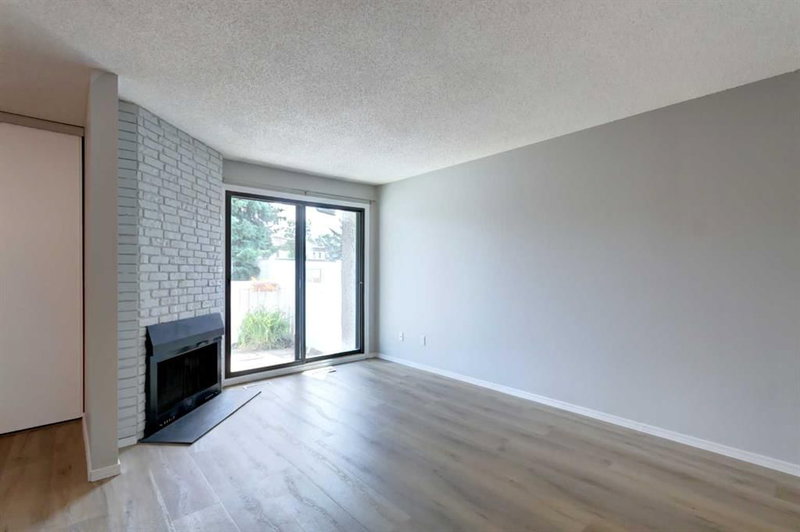 37, 3015 51 Street SW, Glenbrook — interior photo 6