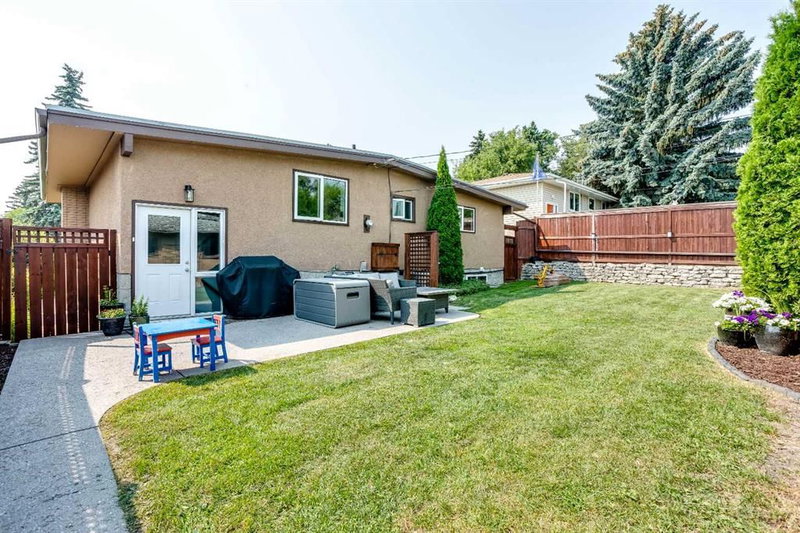 624 Sherman Avenue SW, Southwood — interior photo