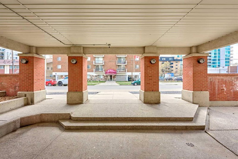 106 - 126 14 Avenue SW