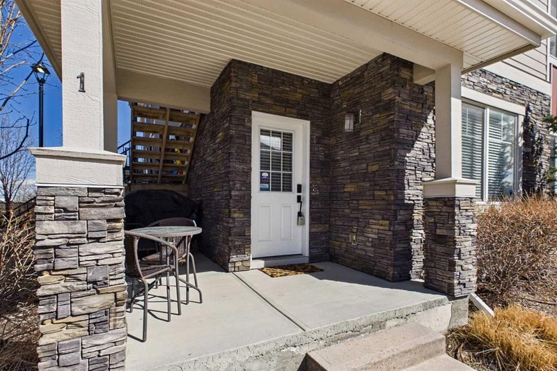 1 - 67 West Coach Manor SW