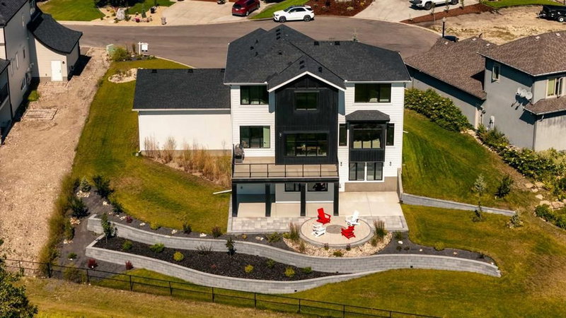 35 Monterra Cove