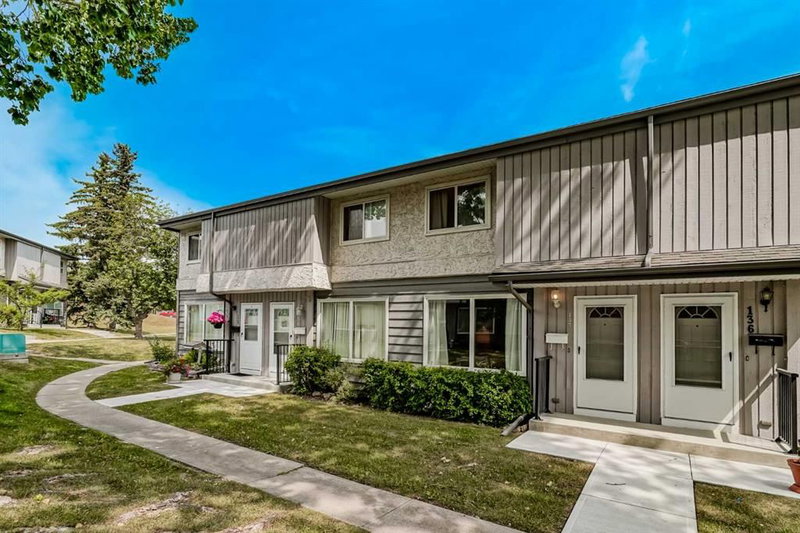 137 - 999 Canyon Meadows Drive SW