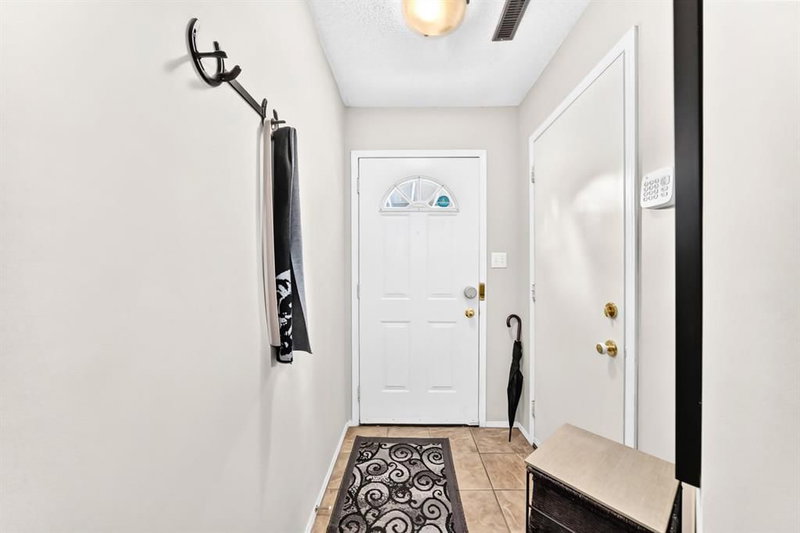 114, 1607 11 Avenue SW, Sunalta — interior photo 5