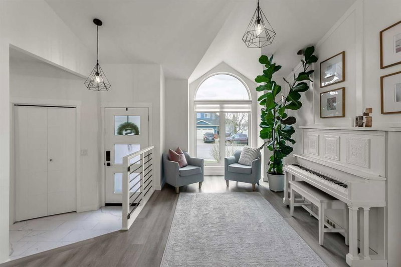 59 Rivercroft Close SE, Riverbend — interior photo