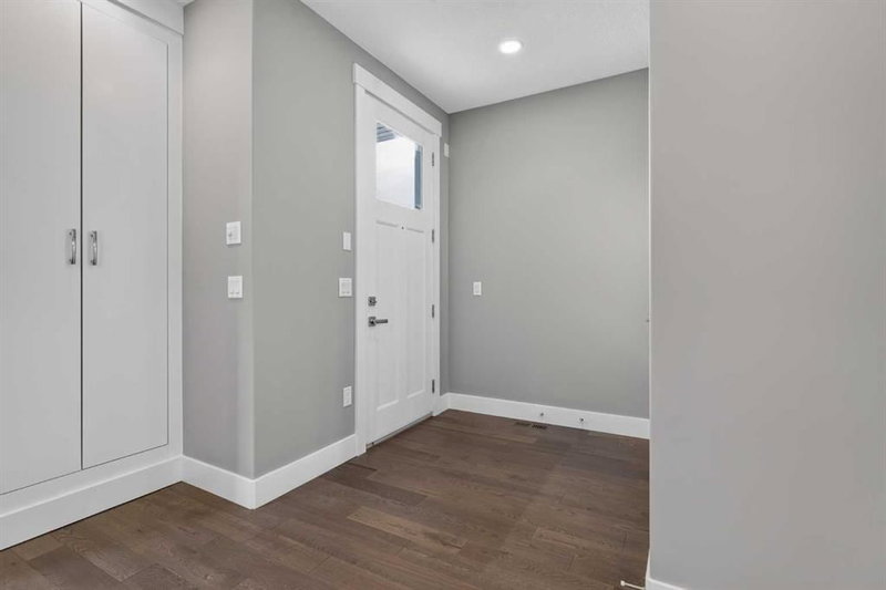 3318 Centre B Street NW, Highland Park — interior photo 5