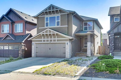 92 Cougar Ridge Close SW