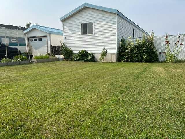 8 Meadowlake Gate E