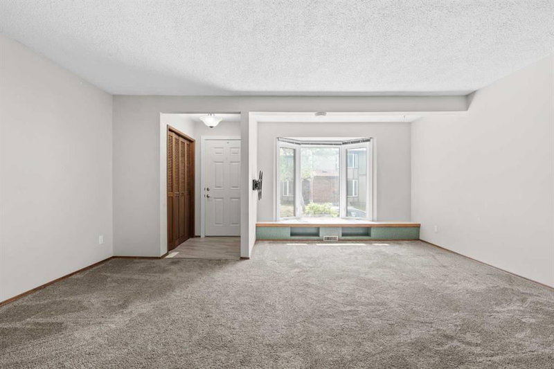 116, 6103 Madigan Drive NE, Marlborough Park — interior photo 7