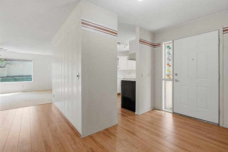 30 Sandarac Circle NW, Sandstone Valley — interior photo