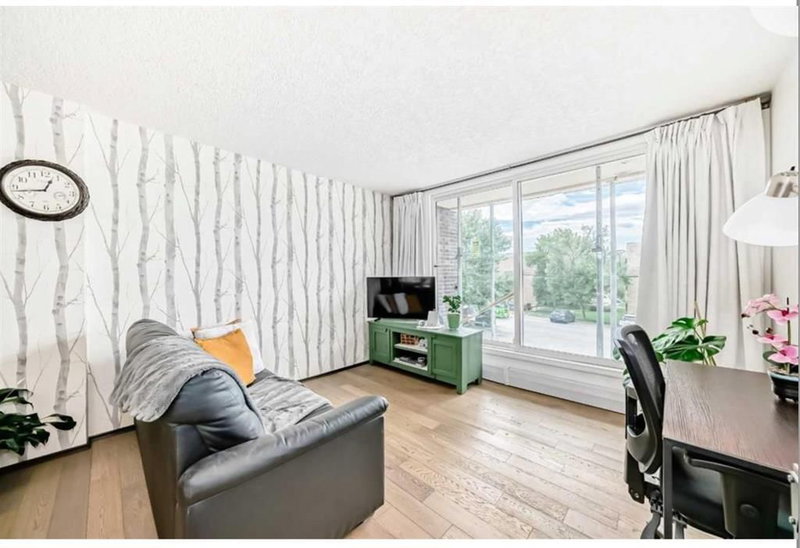 305, 635 57 Avenue SW, Windsor Park — interior photo 5
