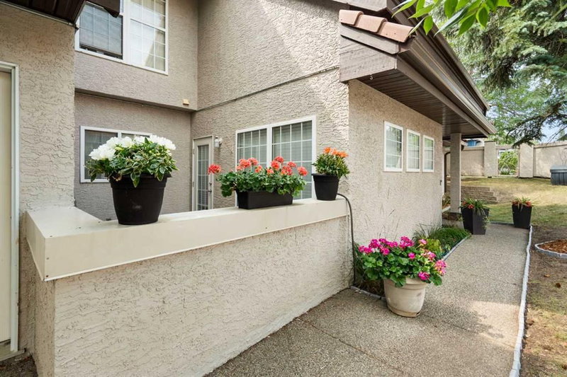 101 - 1997 Sirocco Drive SW