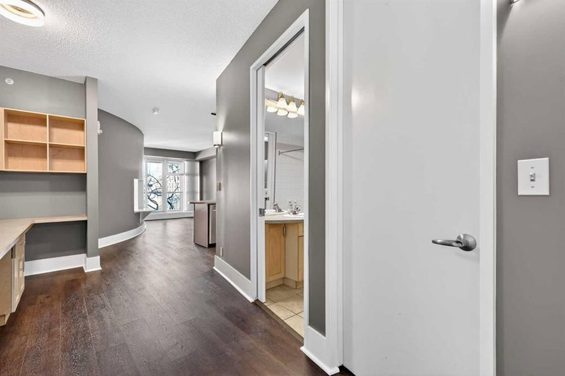 312, 205 Riverfront Avenue SW, Chinatown — interior photo 6