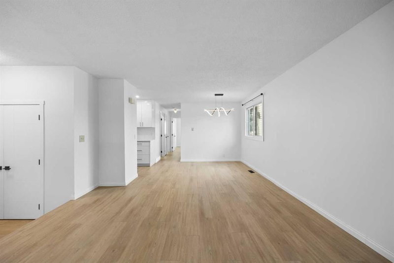 155 Sandarac Way NW, Sandstone Valley — interior photo