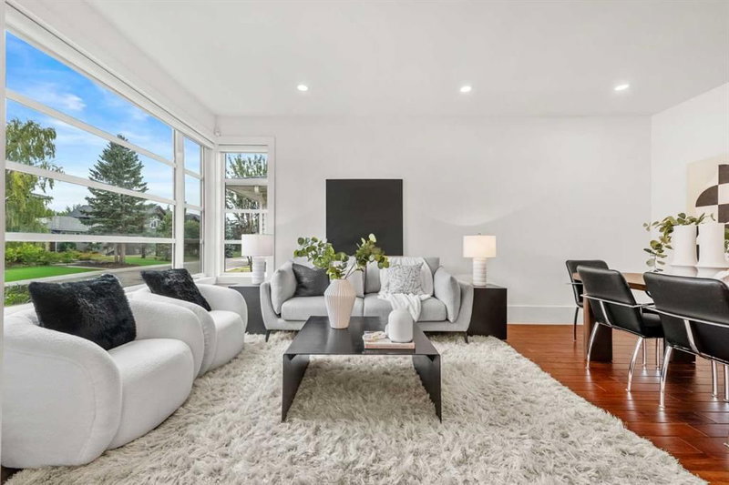 2412 28 Avenue SW, Calgary, Alberta