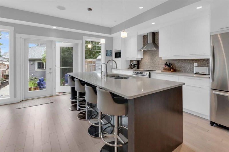 4616 82 Street NW, Bowness — interior photo