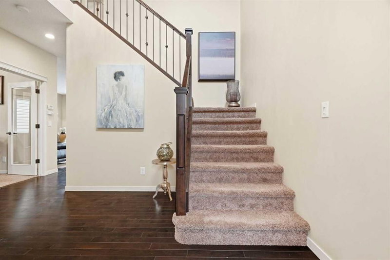160 Brightoncrest Manor SE, New Brighton — interior photo 5
